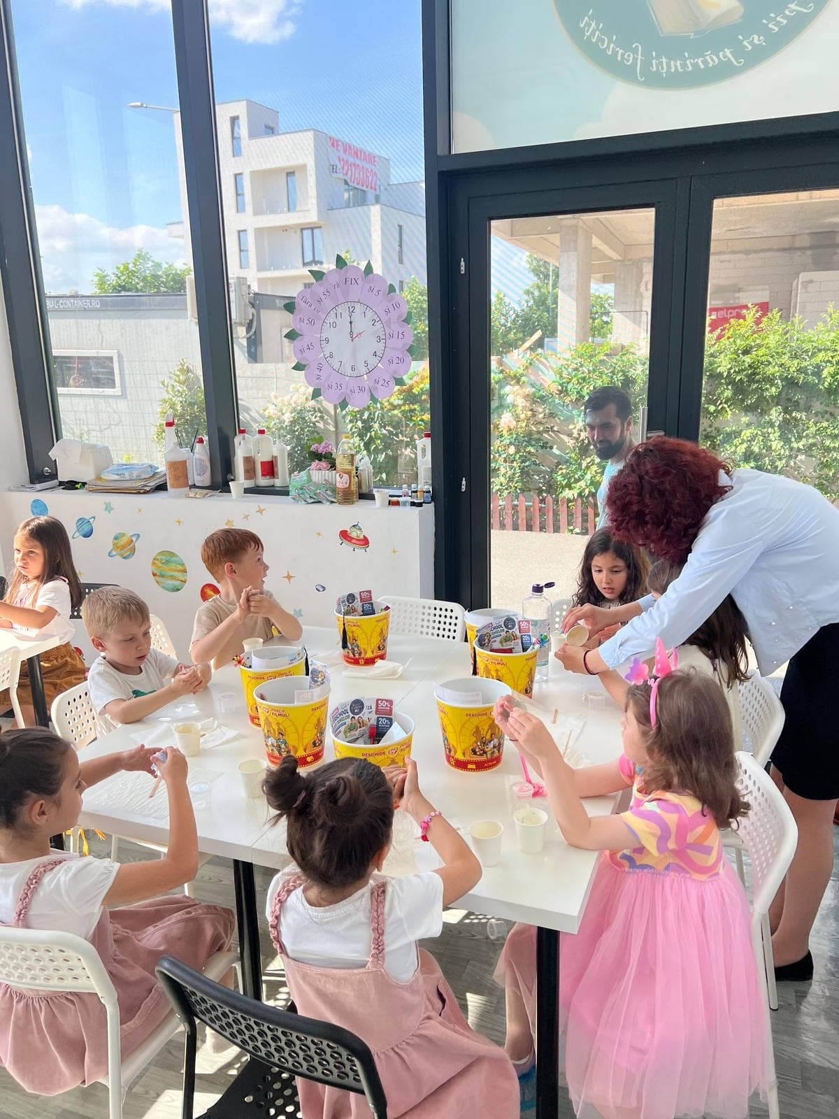 Petrecere în comunitatea Magia Temelor